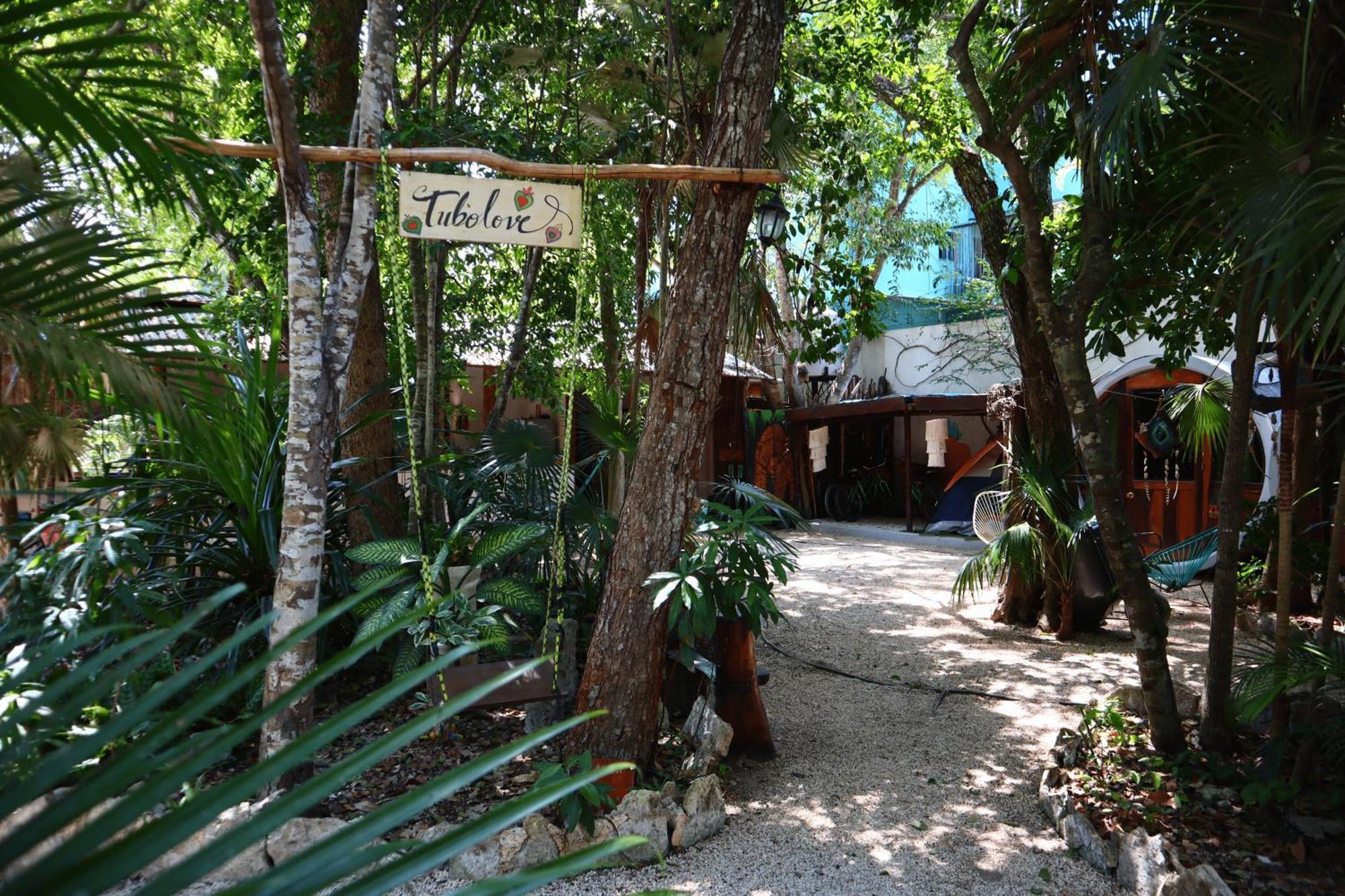 Hostal Mulut Tulum Esterno foto